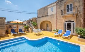 Dar Ta' Betta Farmhouse With Private Pool